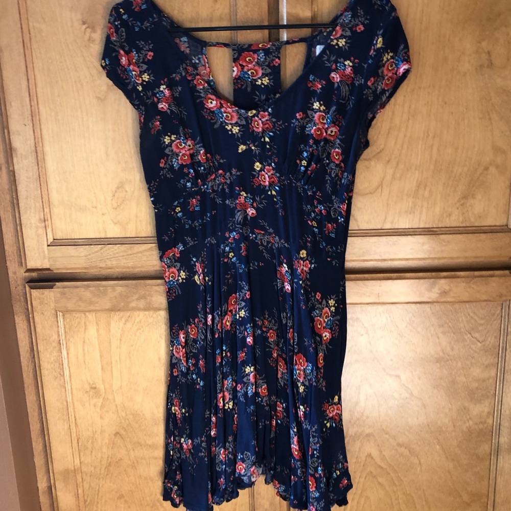 blue floral abercrombie and fitch dress!